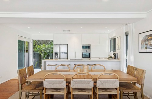 North Avoca House | Grand Home | Ocean Views, Sleeps 13, Beach