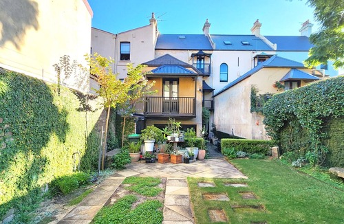 Paddington House | Grand Inner City Home with Secret Garden