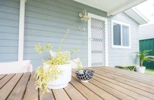 Ettalong Beach Cabin | Green Olive - 3mins to Ettalong Beach