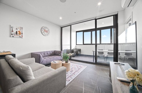 Wentworth Point Apartment | GREEN Skyline View2BR close to Easter Show