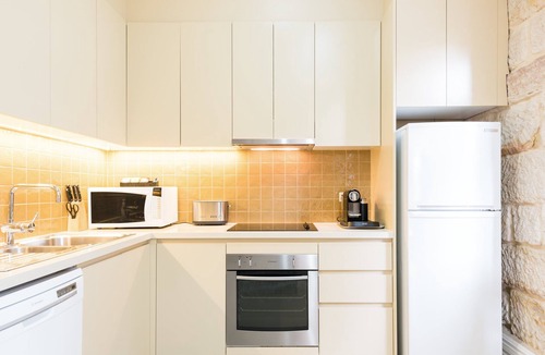 Greenwich Condo | Greenwich Point A Gem! Telwalla 3