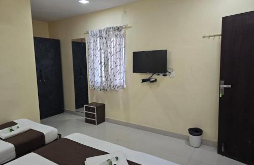 Ramapuram Hotel | GT Empire Hotel Near Chennai Trade Centre