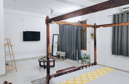 Varanasi House | Guest Suit on Ganges near Assi ghat in charming Varanasi