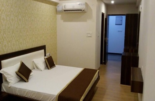 Jaipur Hotel | Gulabi Bagh Resort (A unit of Sarvmangla Garden)