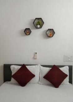 Dwarka Bed & Breakfast | Gurukrupa Bunglow