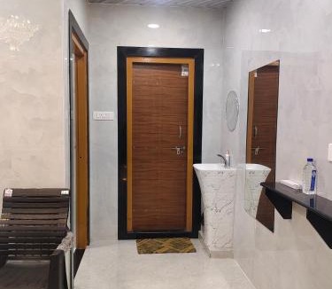 Adoni House | Happy Homes