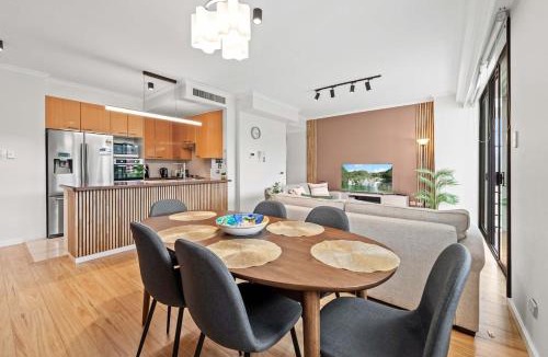 Ultimo Apartment | Harbour Luxe Stay - Pool, Gym and Parking