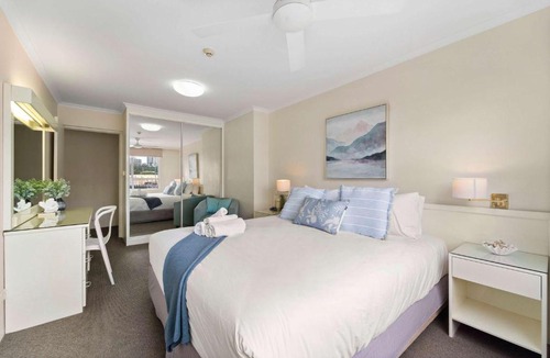 McMahons Point Apartment | Harbourside 10
