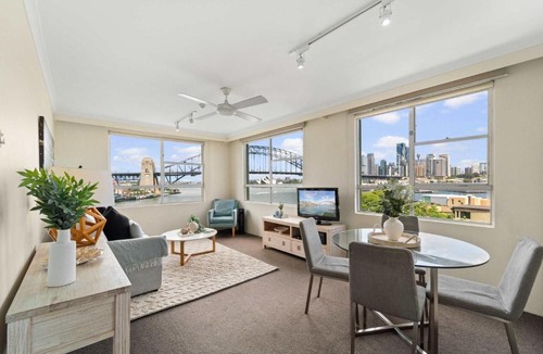 McMahons Point Apartment | Harbourside 43