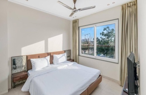 Ayodhya Hotel | Hari Om Residency