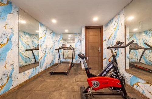 DLF Phase 3 Hotel | Haris Court Cyber City
