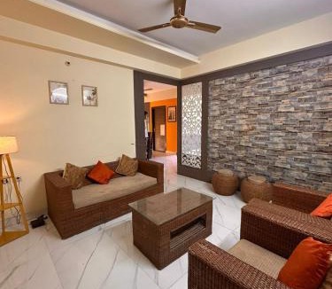 Bani Park Apartment | Hawa Homes Breeze 1 Room with shared kitchen & terrace