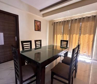 Bani Park Apartment | Hawa Homes Breeze 1 Room with shared kitchen & terrace