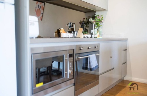 Chinatown Apartment | Haymarket Modern 1BR | Near Darling Harbour