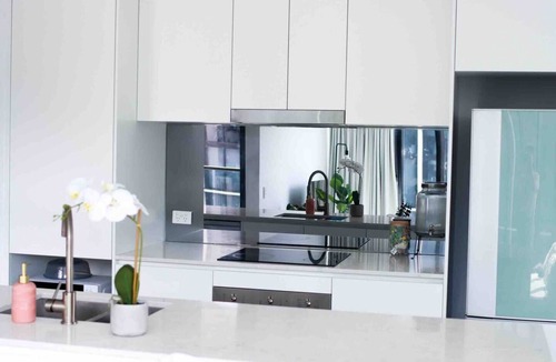 Belconnen Apartment | Heart of Belconnen/2BR/2BA/pool/spa/sauna/gym/UC