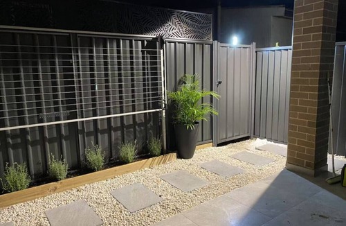 Kingsgrove House | Hidden Grove Getaway Kingsgrove