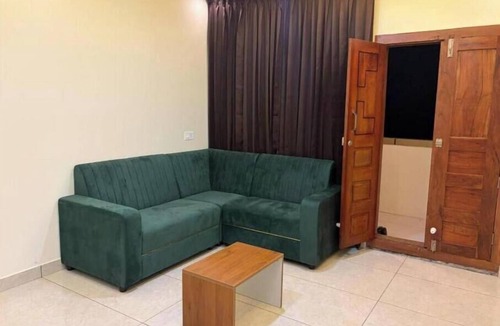 Vayittiri Apartment | Hide Away : Three-Bedroom Standard Apartment
