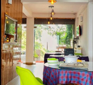 Ramgarh Bed & Breakfast | Highland Rabbit Hostel & Riders Cafe