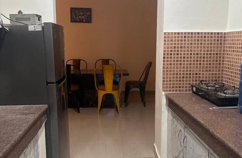 Basai Apartment | HighRiseViews/FamilyFriendly/NearTajMahal