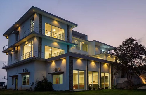 Medchal Villa | Hilltop - Hyderabad’s Best Views & Infinity Pool