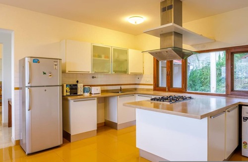 Pilerne Industrial Estates Villa | Hilltop Villa With Pool River View Whitehouse
