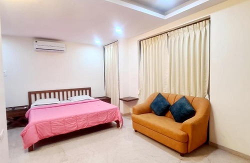 Arsiwalla Villa Villa | Hillview Villa with Balcony & Spacious Pool Area & AC