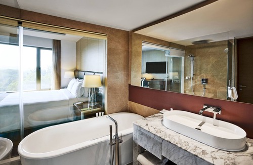 Gomti Nagar Hotel | Hilton Garden Inn Lucknow