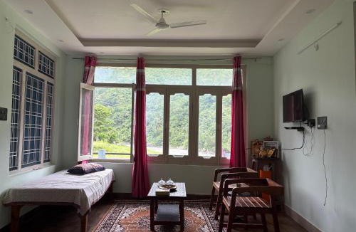 Dunda Hotel | Himalayan home stay