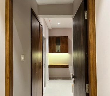 Thane West Apartment | Hiranandani Estate Stay - Rosa