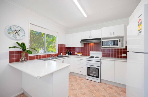 North Haven Apartment | Holiday Haven - club, river, restaurants at your doorstep