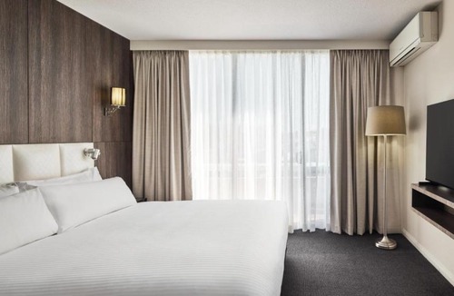 Cabramatta Hotel | Holiday Inn Warwick Farm by IHG