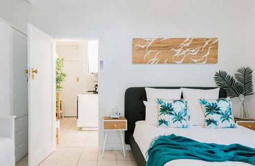 North Bondi Apartment | HolidayRento The Palm House North Bondi