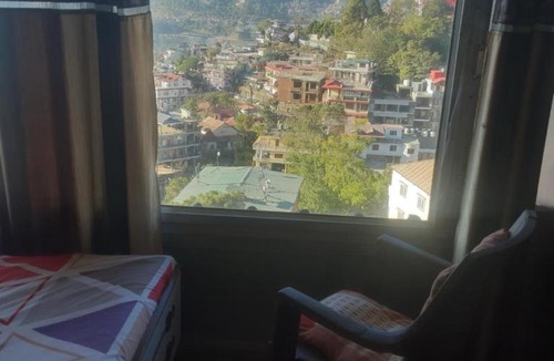 Bajoral Khurd House | Home Stay couple&family friendly prime location, kitchen
