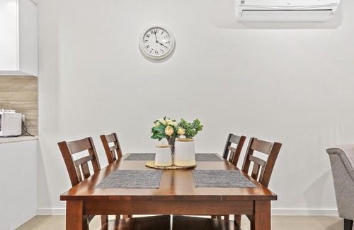 Homebush Apartment | Homebush Modern 1 Bedroom Apt