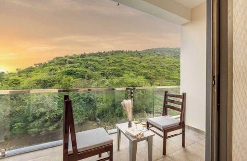 Bedla Apartment | Homely 2BHK at Lakecity Apartments by Viraalay
