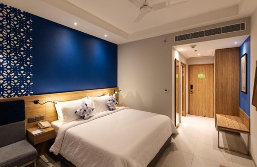 Alambagh Hotel | Hometel Lucknow - A Sarovar Hotel
