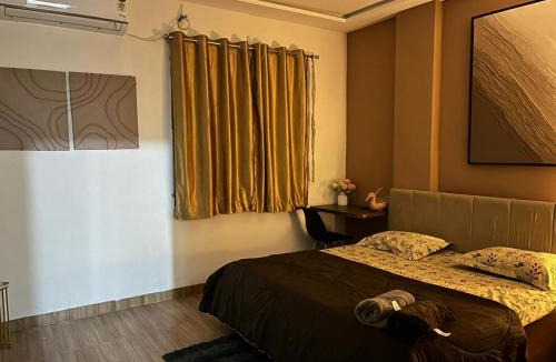 Bhanvarkuan Bed & Breakfast | Homly stays, premium 1BHK in the center of the city