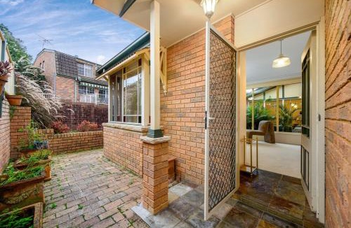 Hornsby House | Hornsby Stay Near Station & Shops