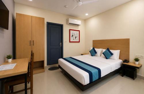 Vasundhara Hotel | Hotel Admire Inn GZB By ASPL