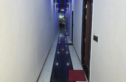 Mathura Hotel | Hotel Ajeet palace inn