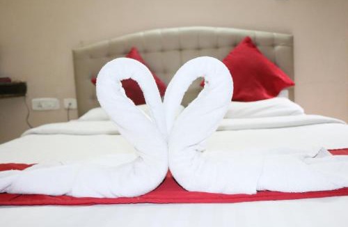 Railway New Colony Hotel | Hotel Akshaya