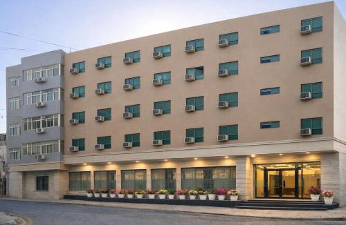 Mahipalpur Extension Hotel | Hotel Almora - Near Delhi Airport, A Block