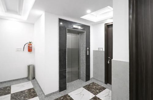 Mahipalpur Extension Hotel | Hotel Almora - Near Delhi Airport, A Block