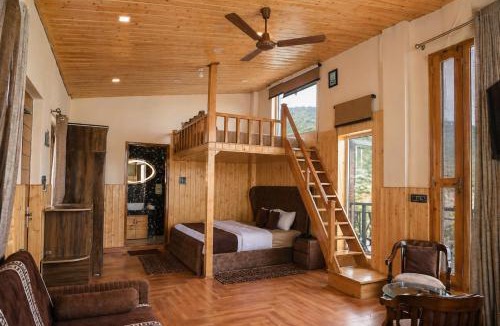 Tehri Range House | Hotel Amadeus