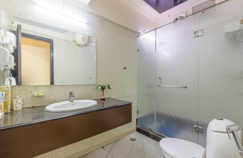Lajpat Nagar Hotel | Hotel Amar Inn by Quadis - Lajpat Nagar