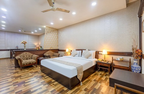 Lajpat Nagar Hotel | Hotel Amar Inn by Quadis - Lajpat Nagar