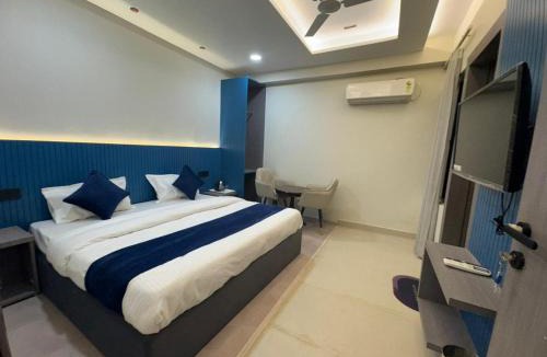 Mayapur Hotel | Hotel Aryan Inn at Railway Station Road, Haridwar