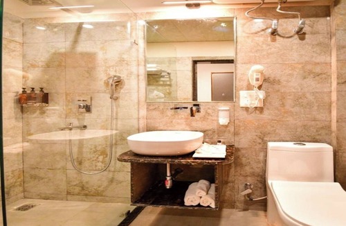 Varanasi Hotel | Hotel Aviral Ganga