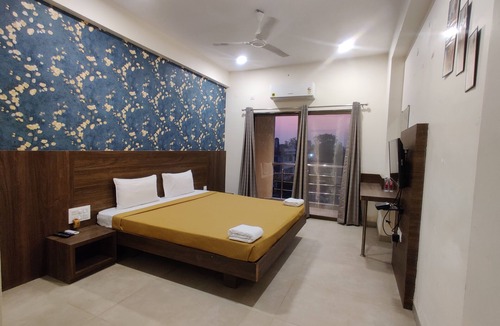 Jalna Hotel | Hotel Balaji Comforts