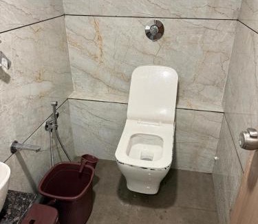 Navrangpura Hotel | Hotel Beral